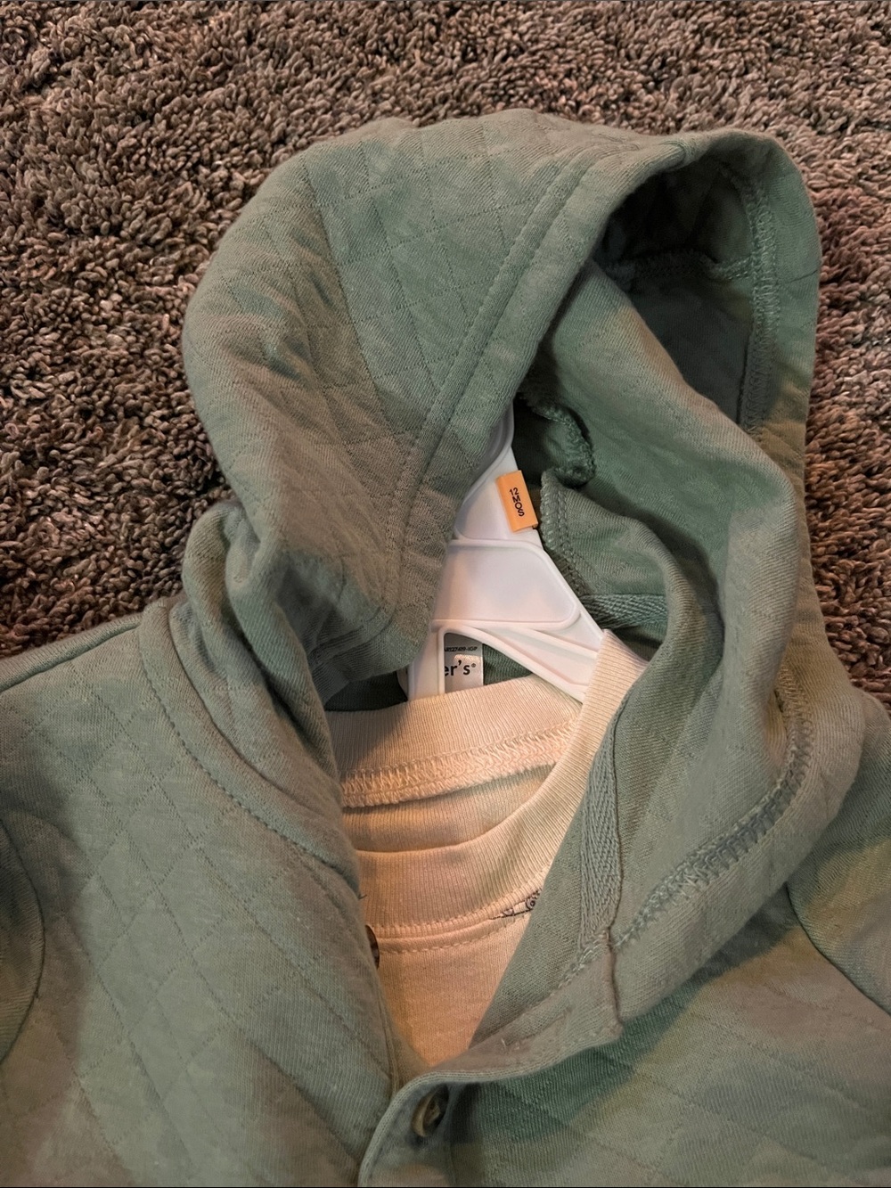 Carter’s Green Quilted Hoodie & Jogger Set w/Bodysuit - boy 12 months. 3 pieces - Picture 4 of 7